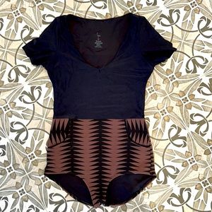 Seea Short Sleeve One Piece Bathing Suit